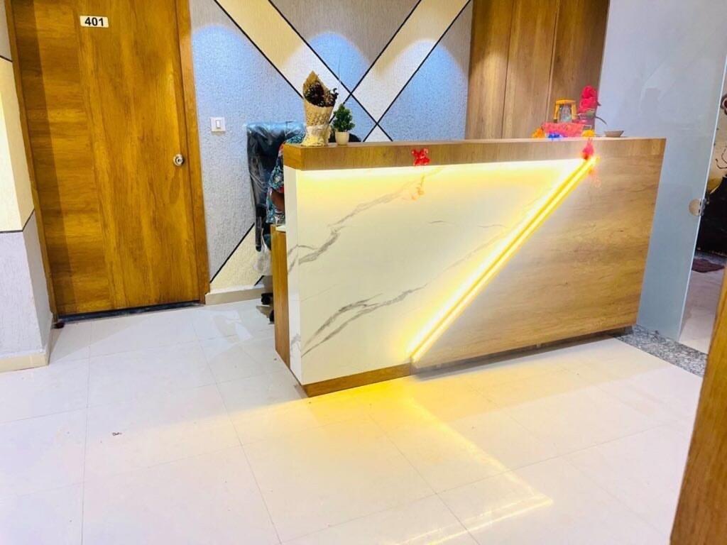 Oyo Florence Hotel スーラト エクステリア 写真